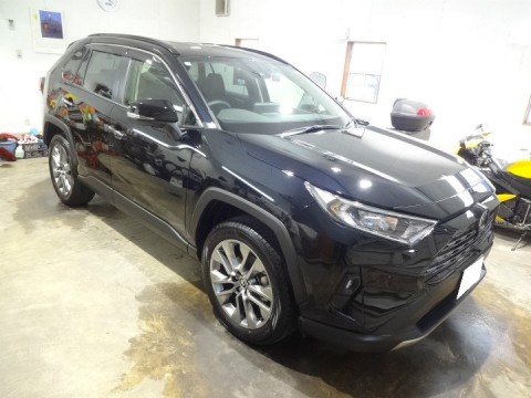 トヨタ RAV4 厳選セラミックコーティング ｌｉｇｈｔ。サムネイル